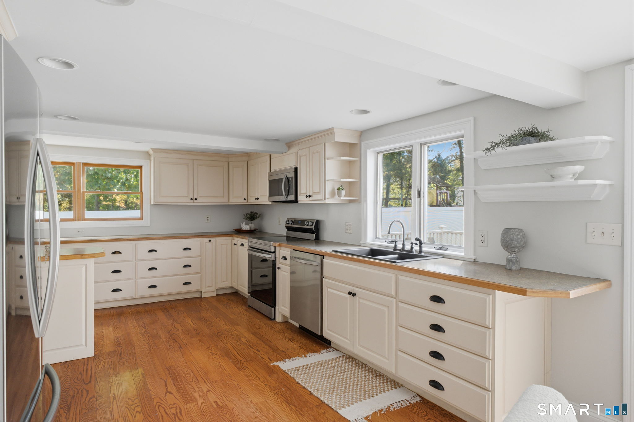 13 Spring Street Plainville CT 06062