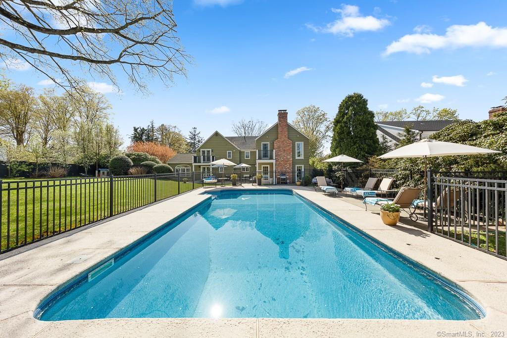 131 Sasco Hill Road Fairfield CT 06824