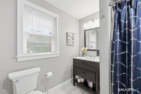 11 Fairlawn Street Farmington CT 06032