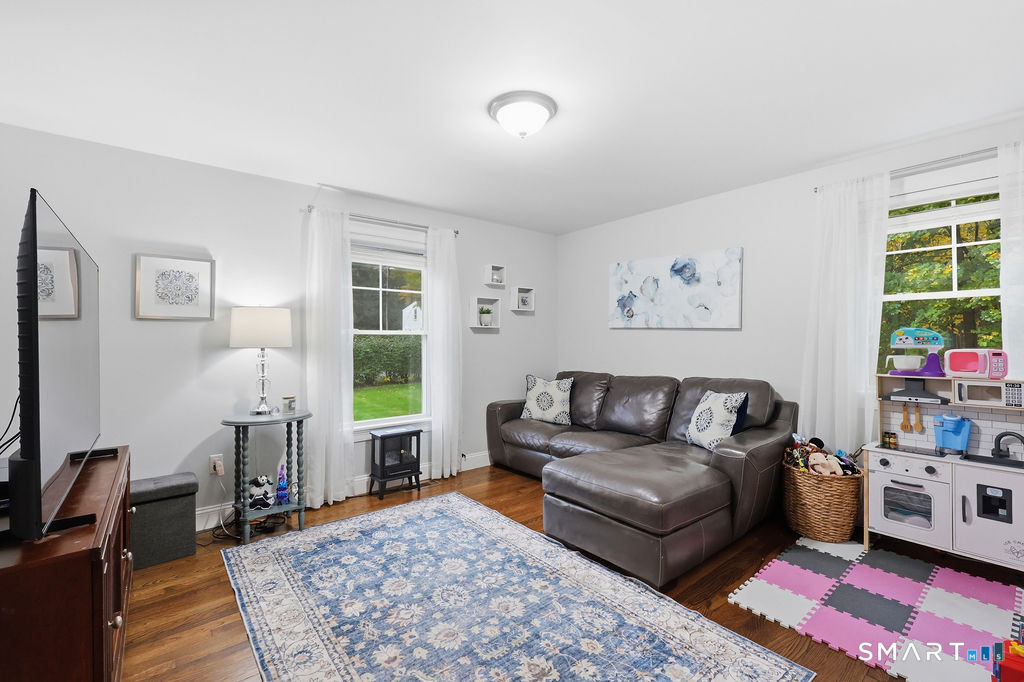 11 Fairlawn Street Farmington CT 06032