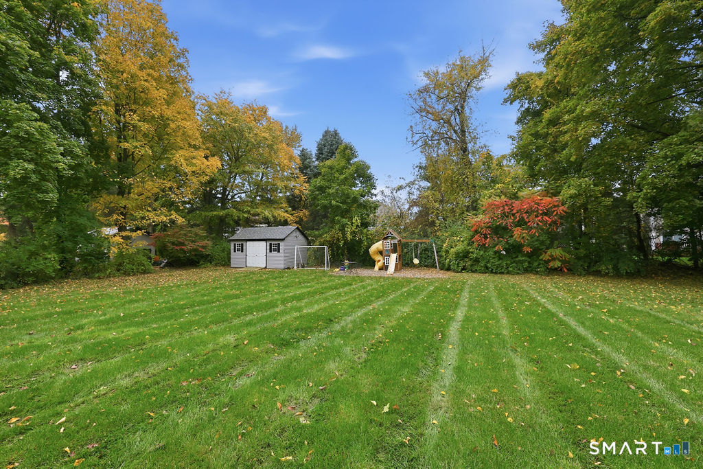 11 Fairlawn Street Farmington CT 06032