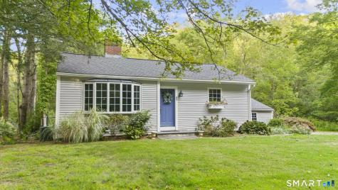 89 Book Hill Road Essex CT 06426