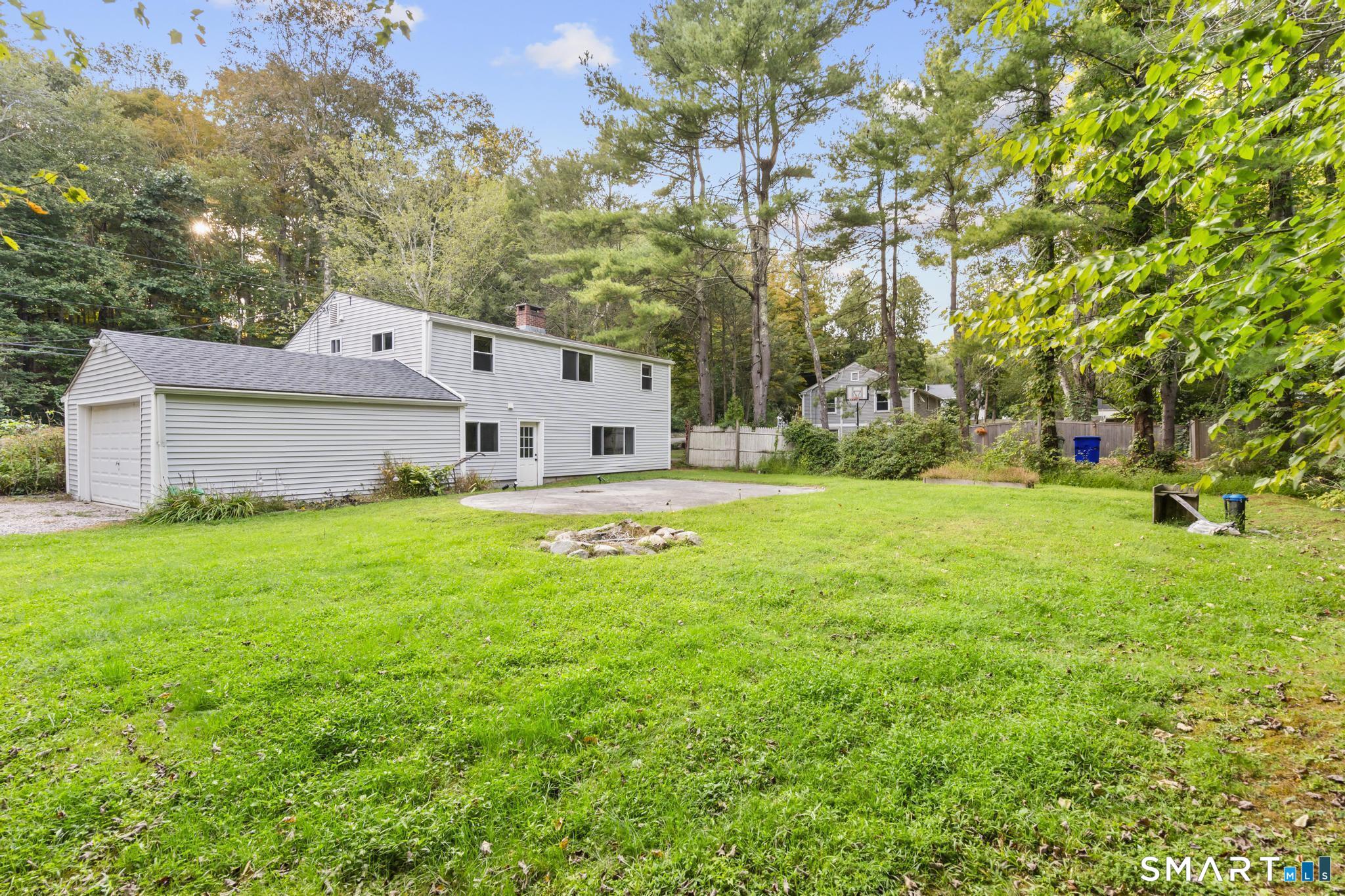 89 Book Hill Road Essex CT 06426
