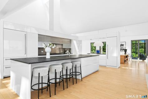 10 Dragonwood Lane Weston CT 06883