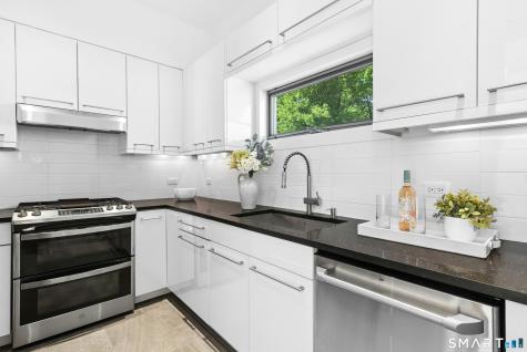 10 Dragonwood Lane Weston CT 06883