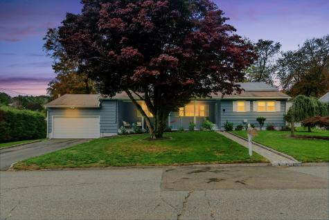 27 Condon Drive Ansonia CT 06401