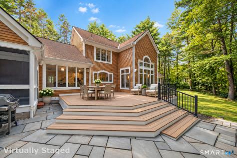 10 Whitman Pond Road Simsbury CT 06070