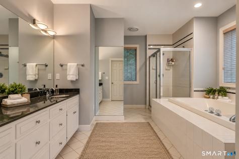 10 Whitman Pond Road Simsbury CT 06070