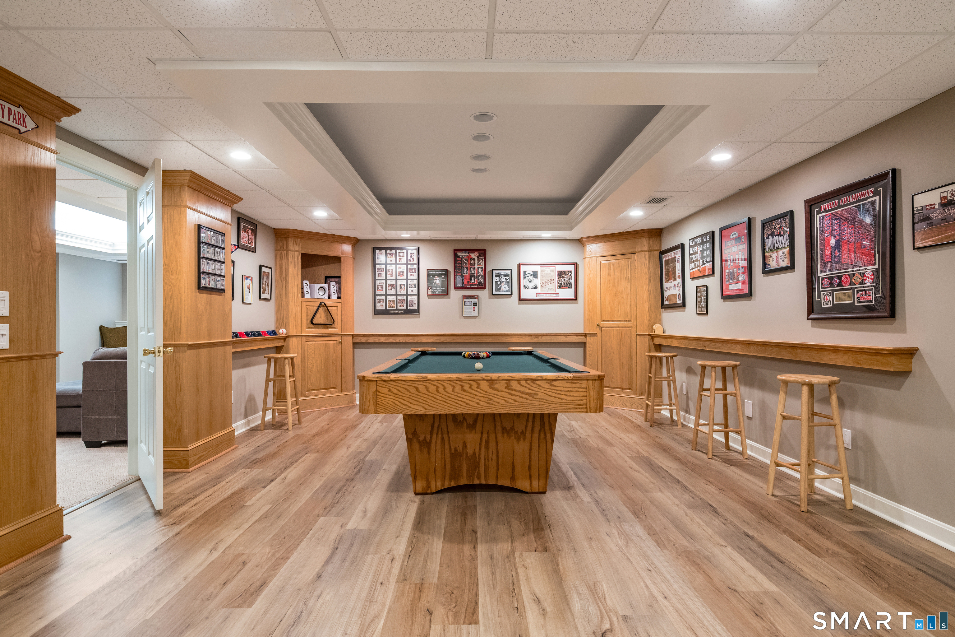 10 Whitman Pond Road Simsbury CT 06070