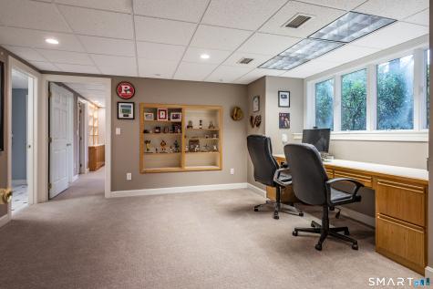 10 Whitman Pond Road Simsbury CT 06070
