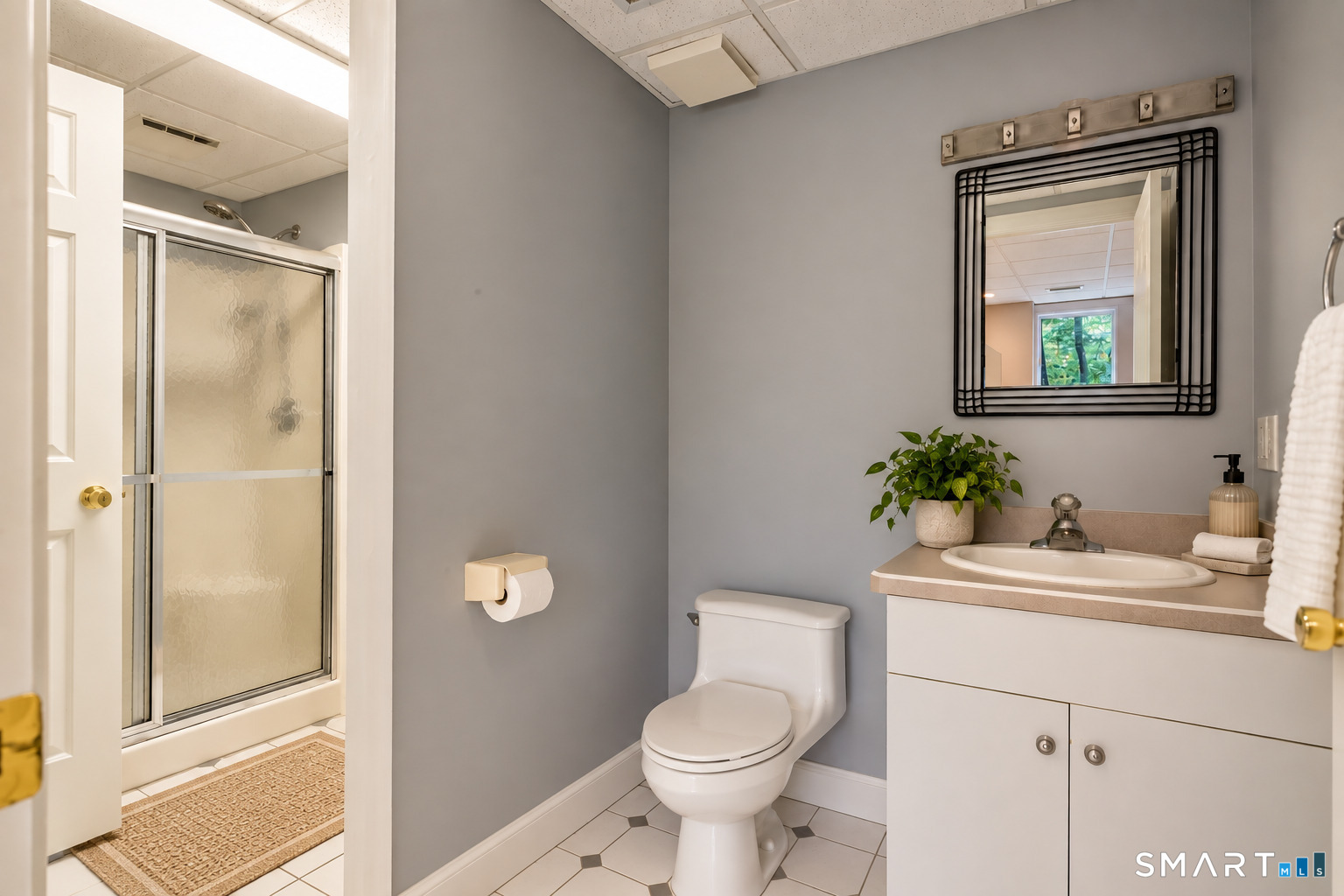 10 Whitman Pond Road Simsbury CT 06070