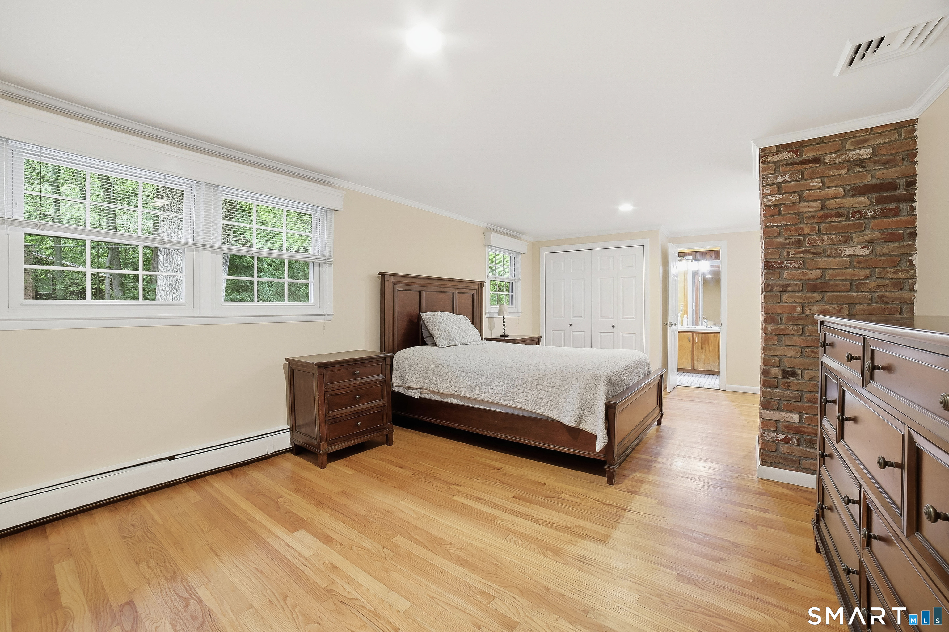380 Wildwood Drive Orange CT 06477