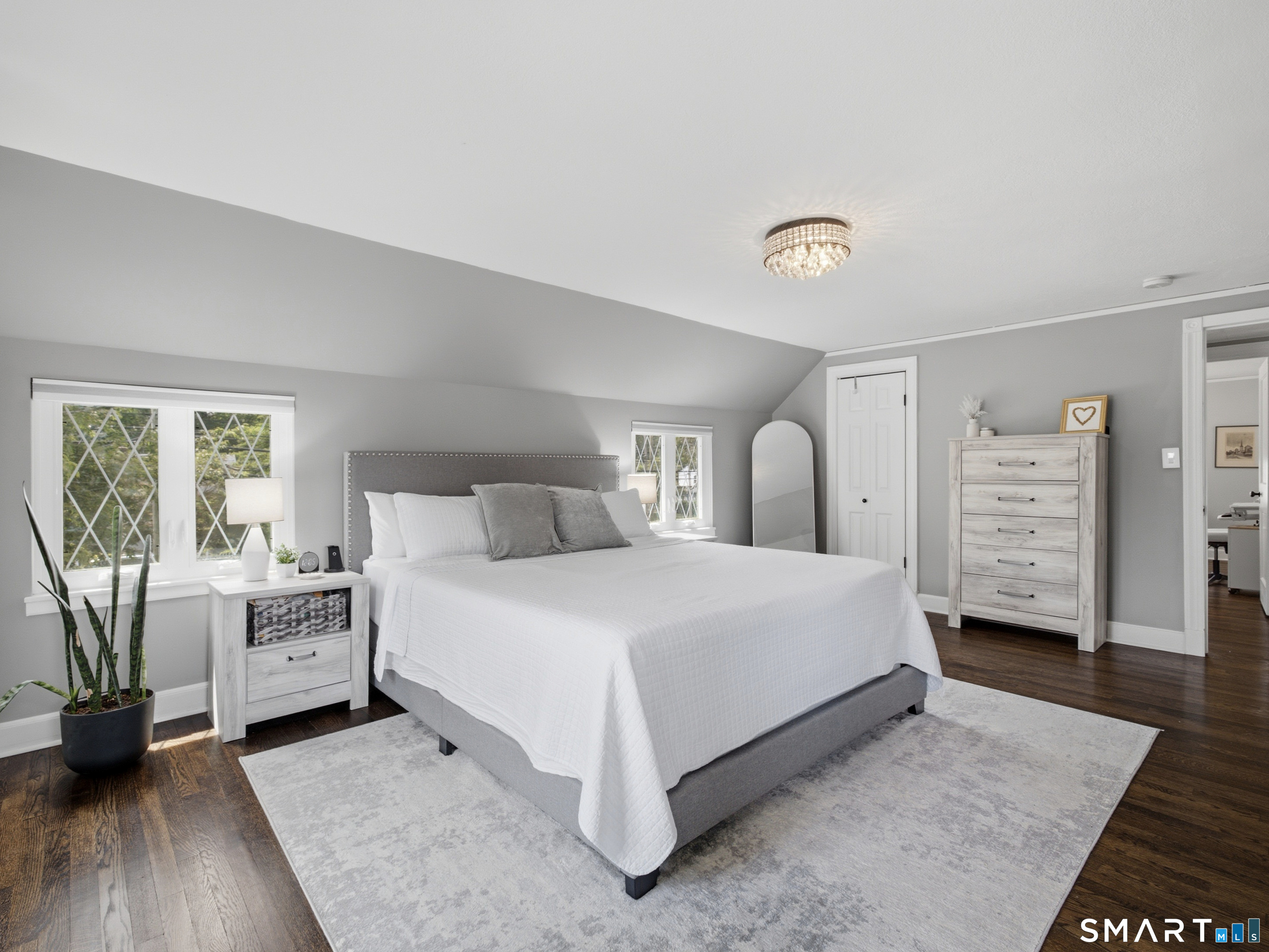 2298 Albany Avenue West Hartford CT 06117