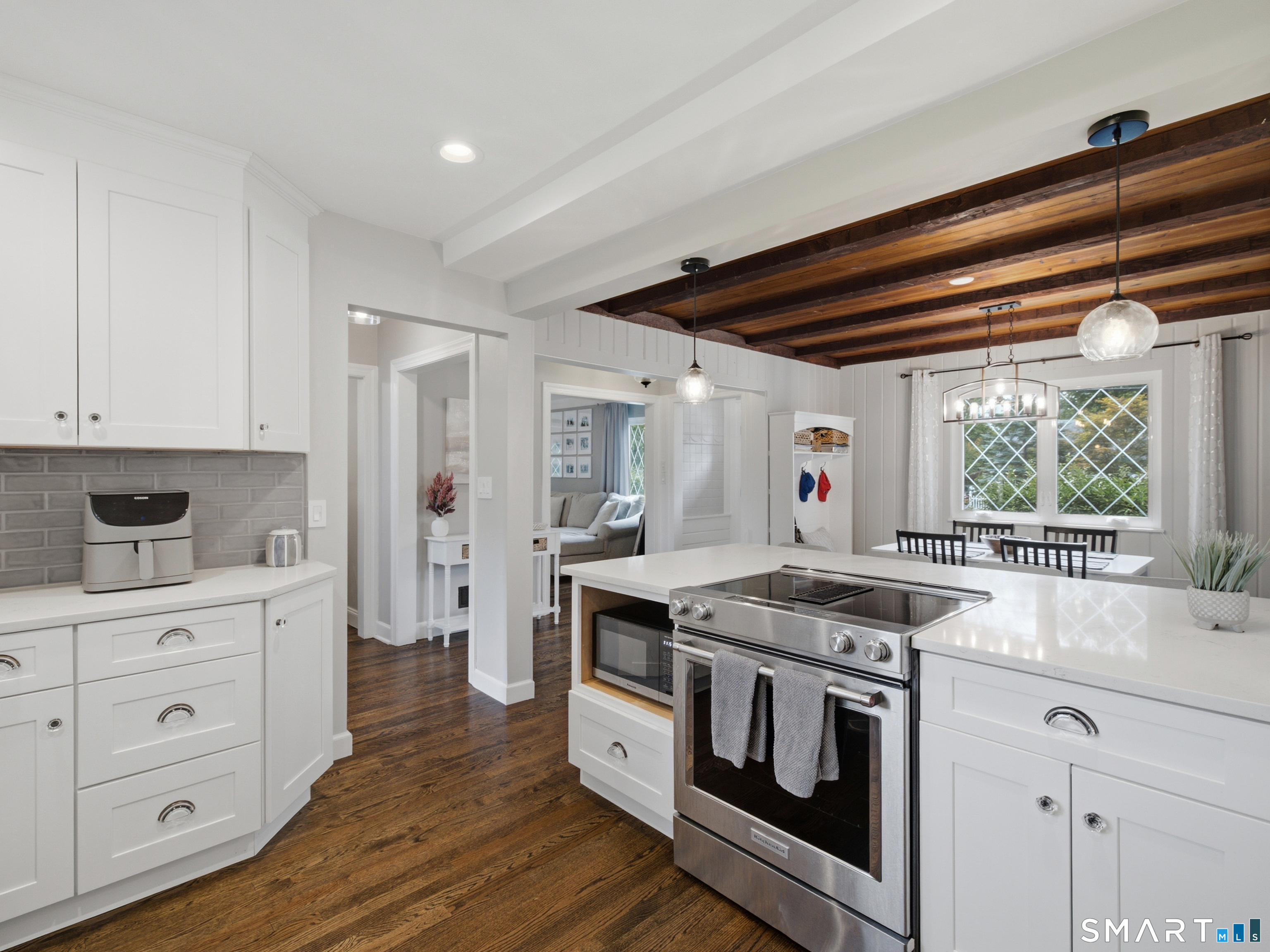 2298 Albany Avenue West Hartford CT 06117