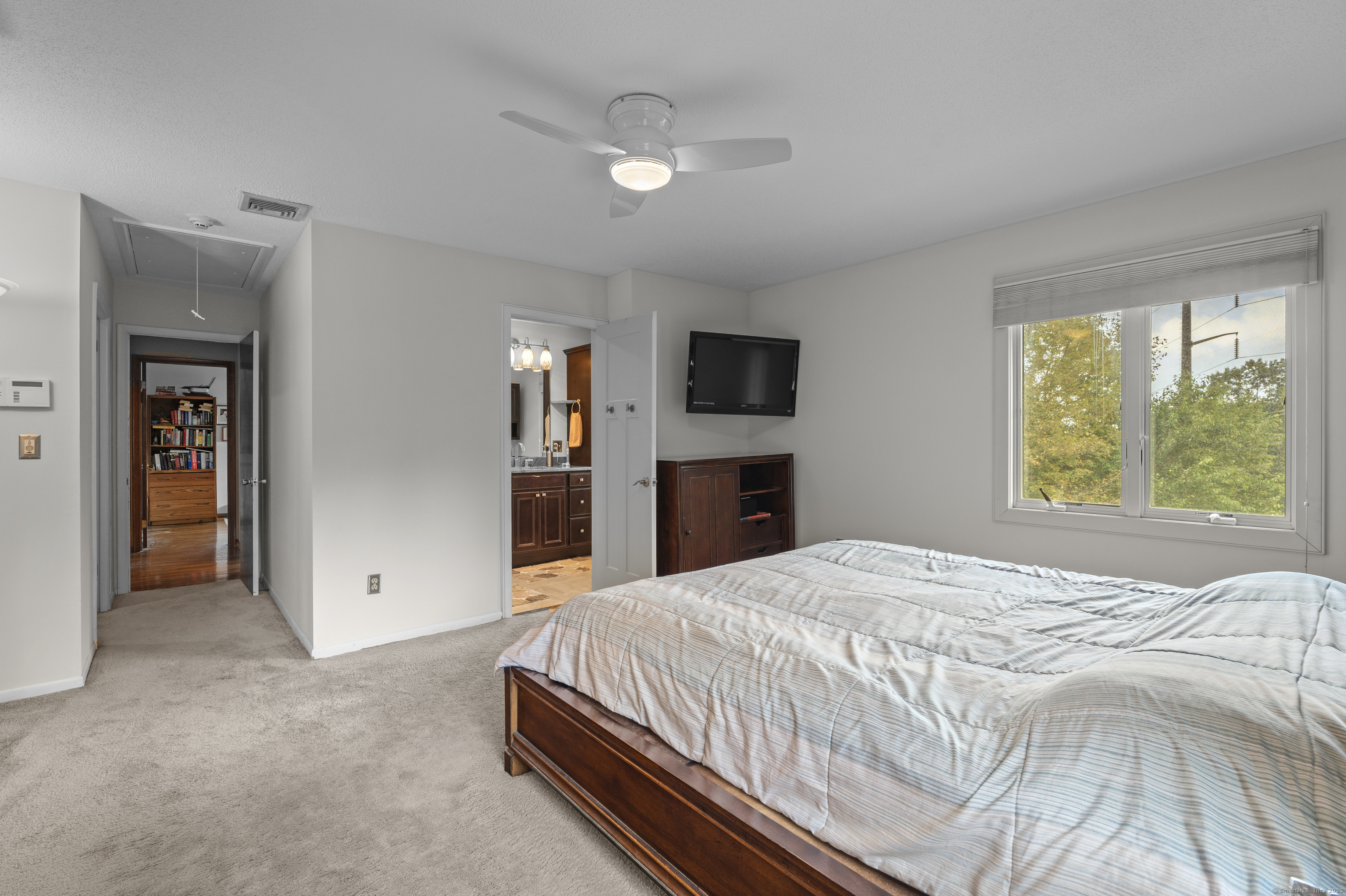 27 Hickory Hill Lane Branford CT 06405