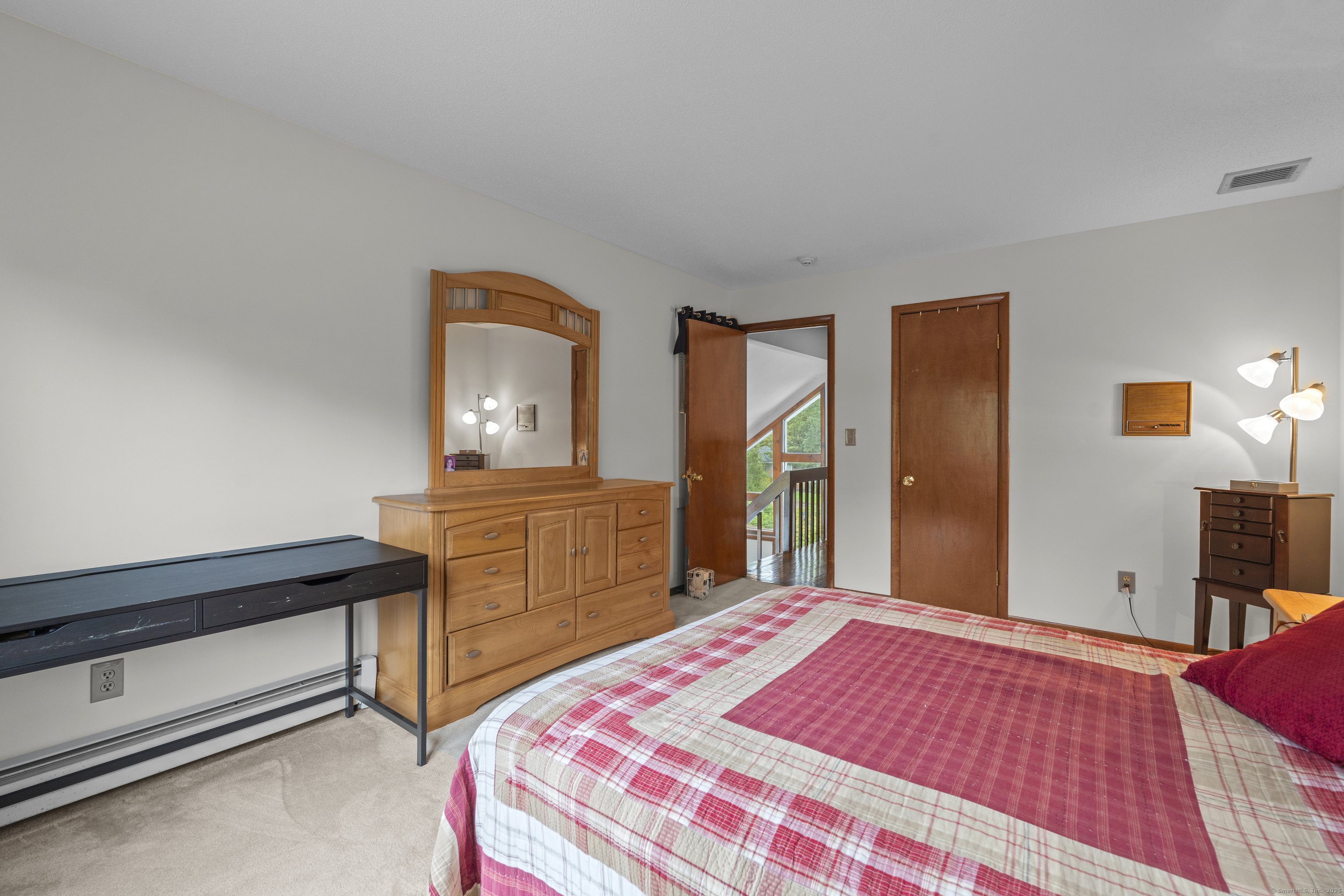 27 Hickory Hill Lane Branford CT 06405