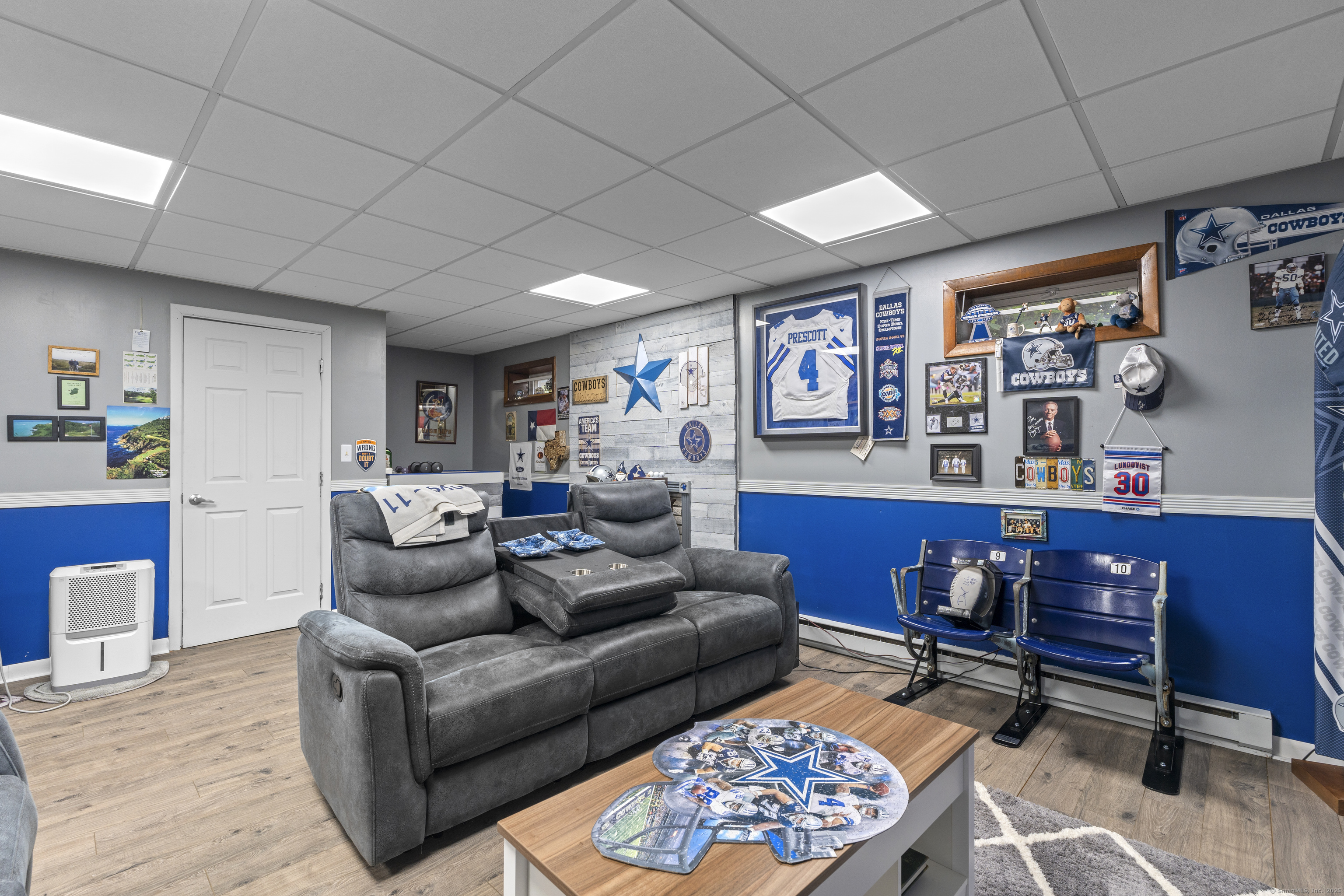 27 Hickory Hill Lane Branford CT 06405