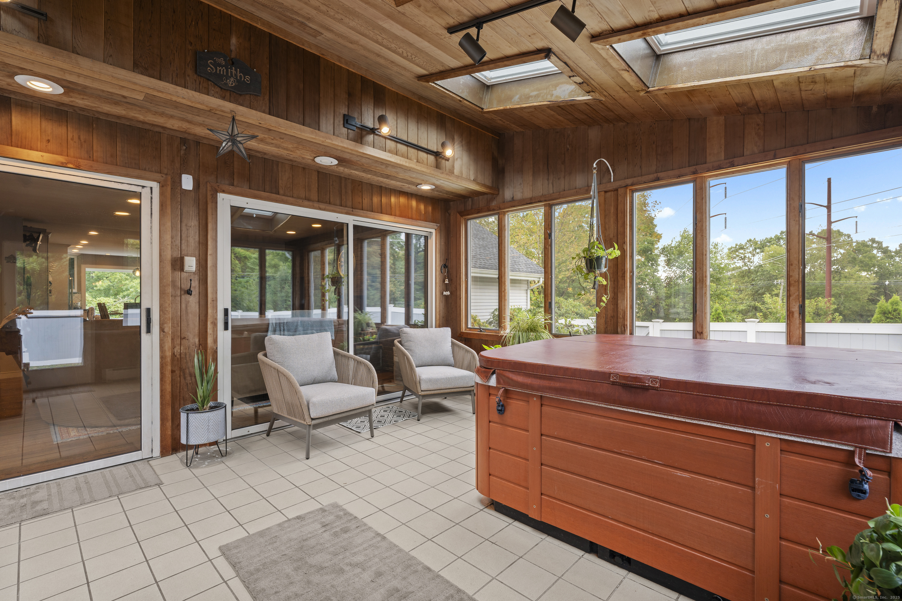 27 Hickory Hill Lane Branford CT 06405