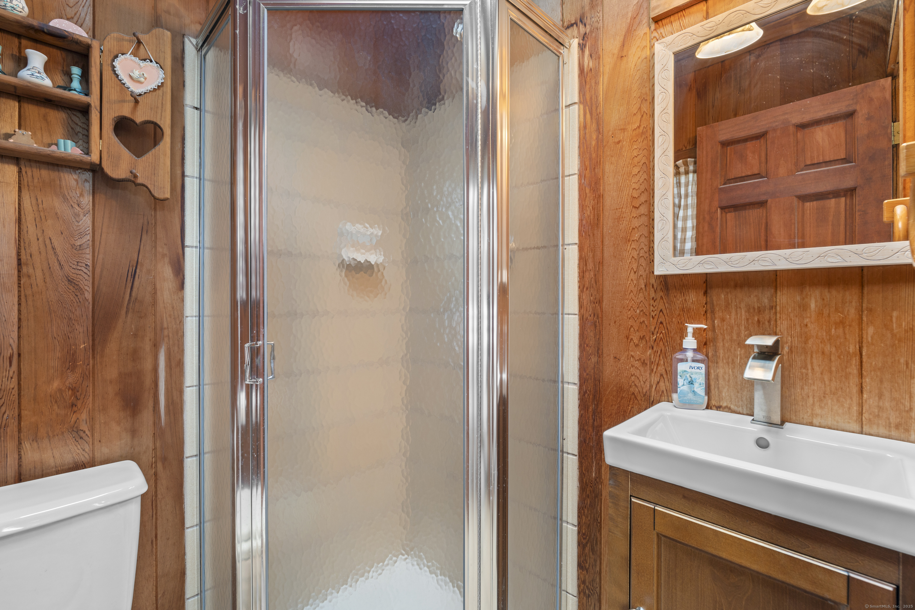 27 Hickory Hill Lane Branford CT 06405