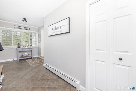 129 Cloverdale Circle Wethersfield CT 06109