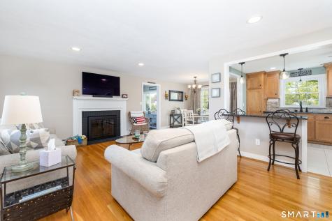 129 Cloverdale Circle Wethersfield CT 06109