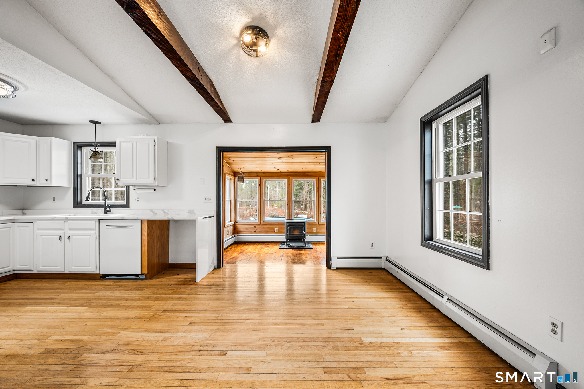 75 Elmwood Hill Road Thompson CT 06277