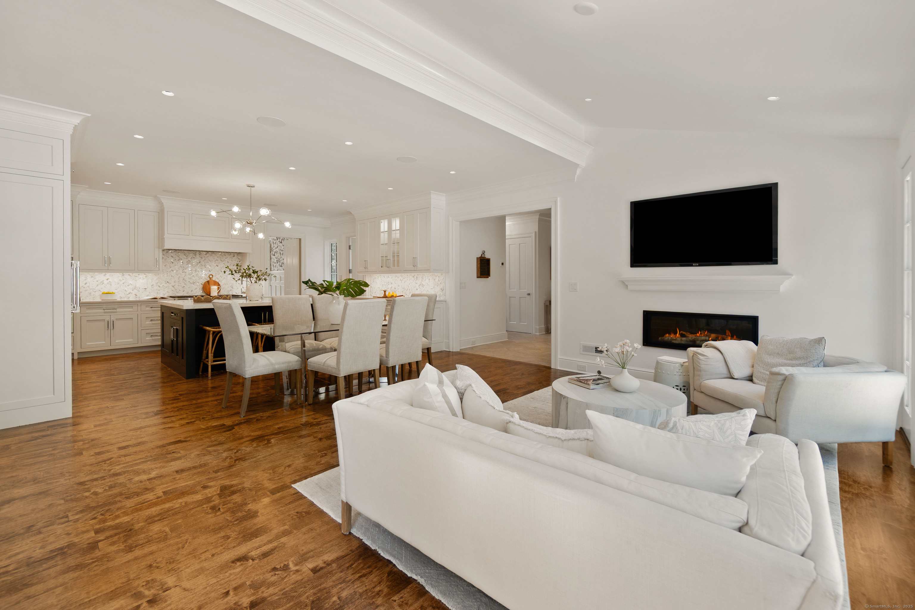 18 Tokeneke Trail Darien CT 06820