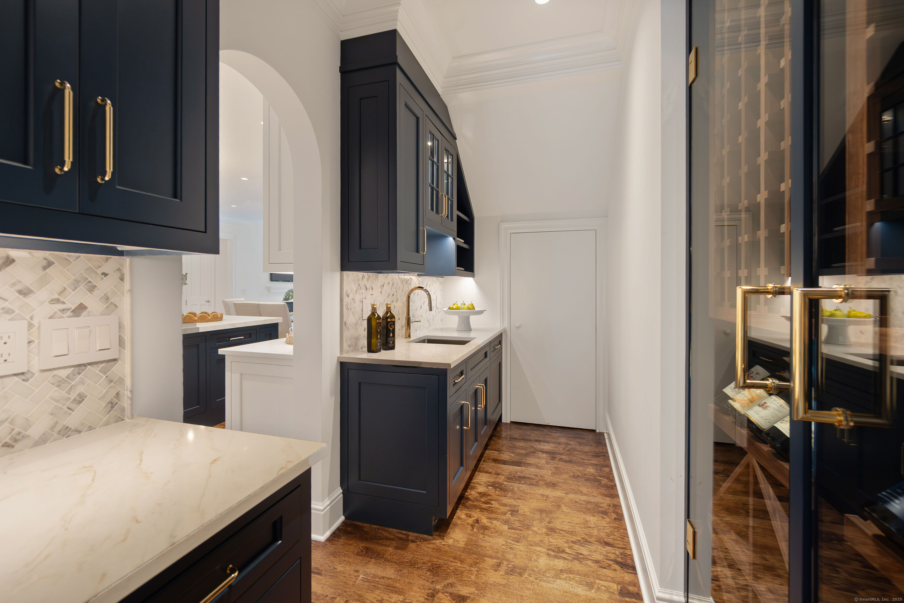 18 Tokeneke Trail Darien CT 06820