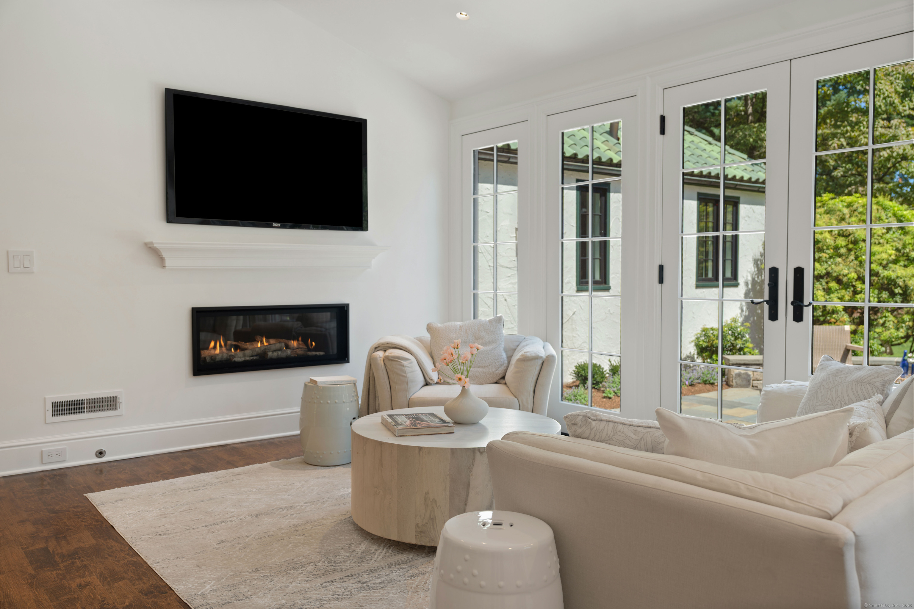 18 Tokeneke Trail Darien CT 06820