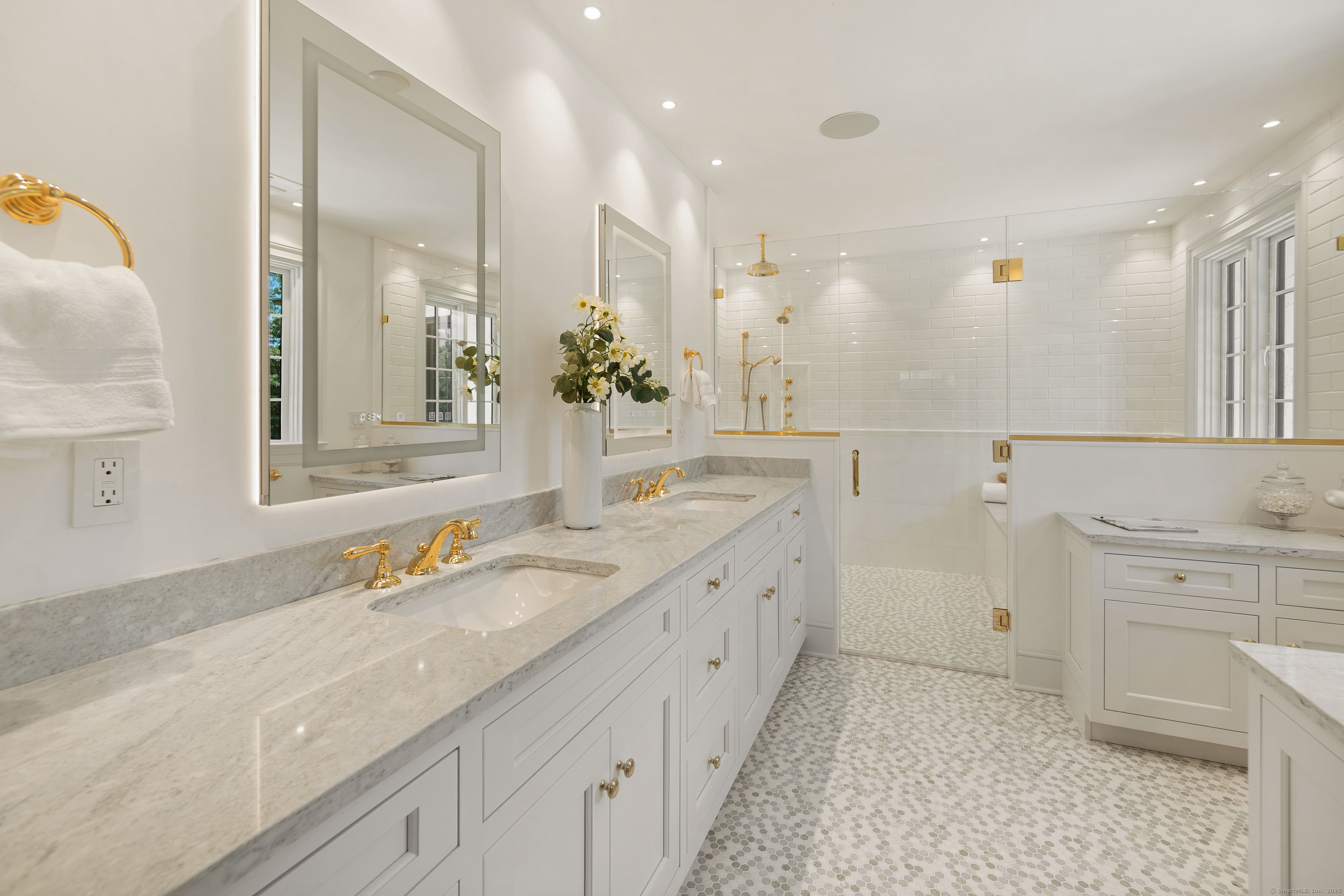 18 Tokeneke Trail Darien CT 06820