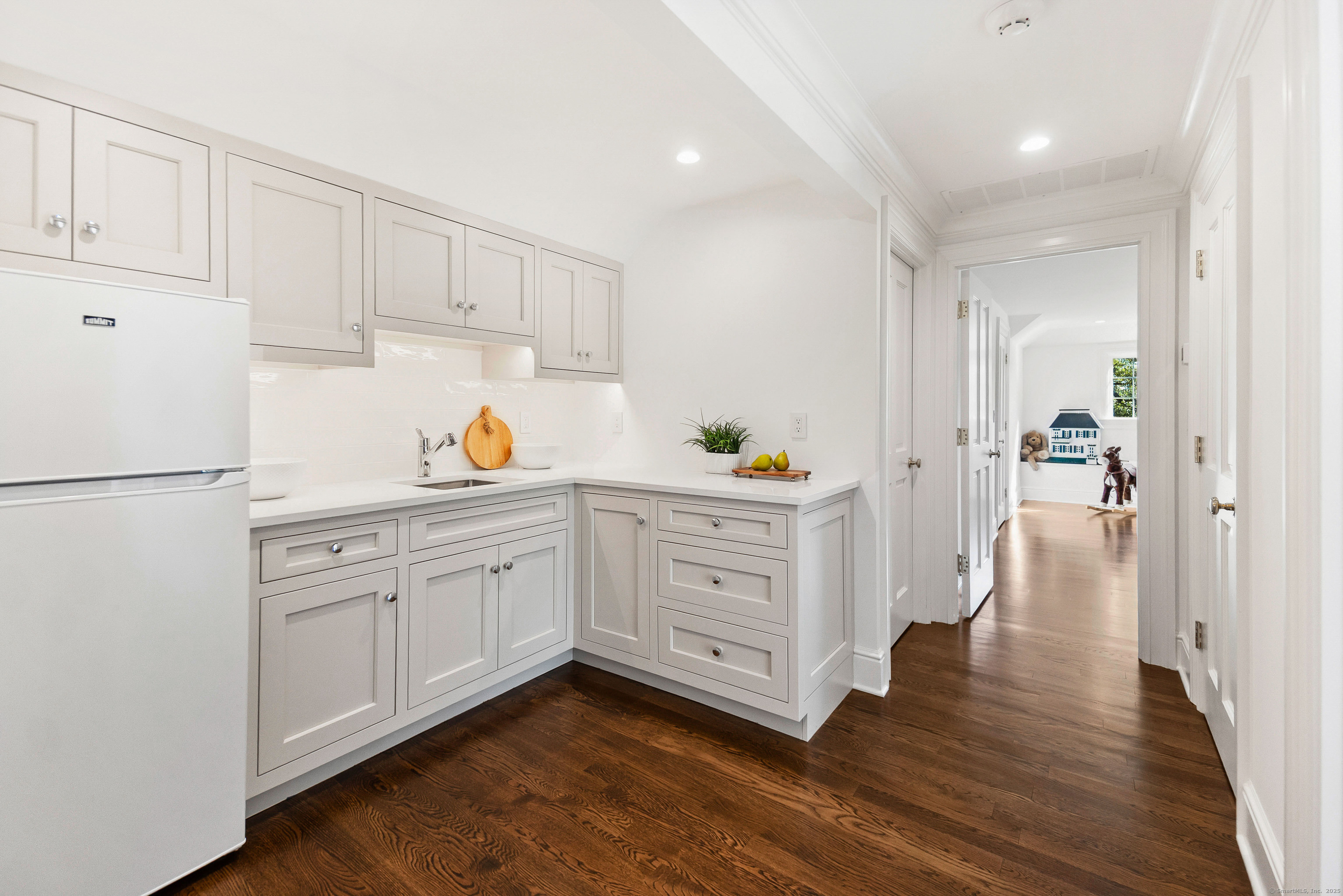 18 Tokeneke Trail Darien CT 06820