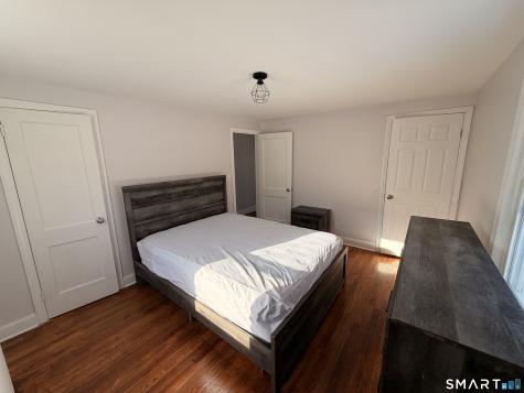 8 River Road East Haven CT 06512