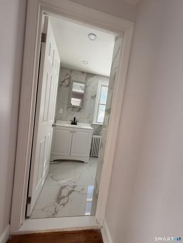 8 River Road East Haven CT 06512
