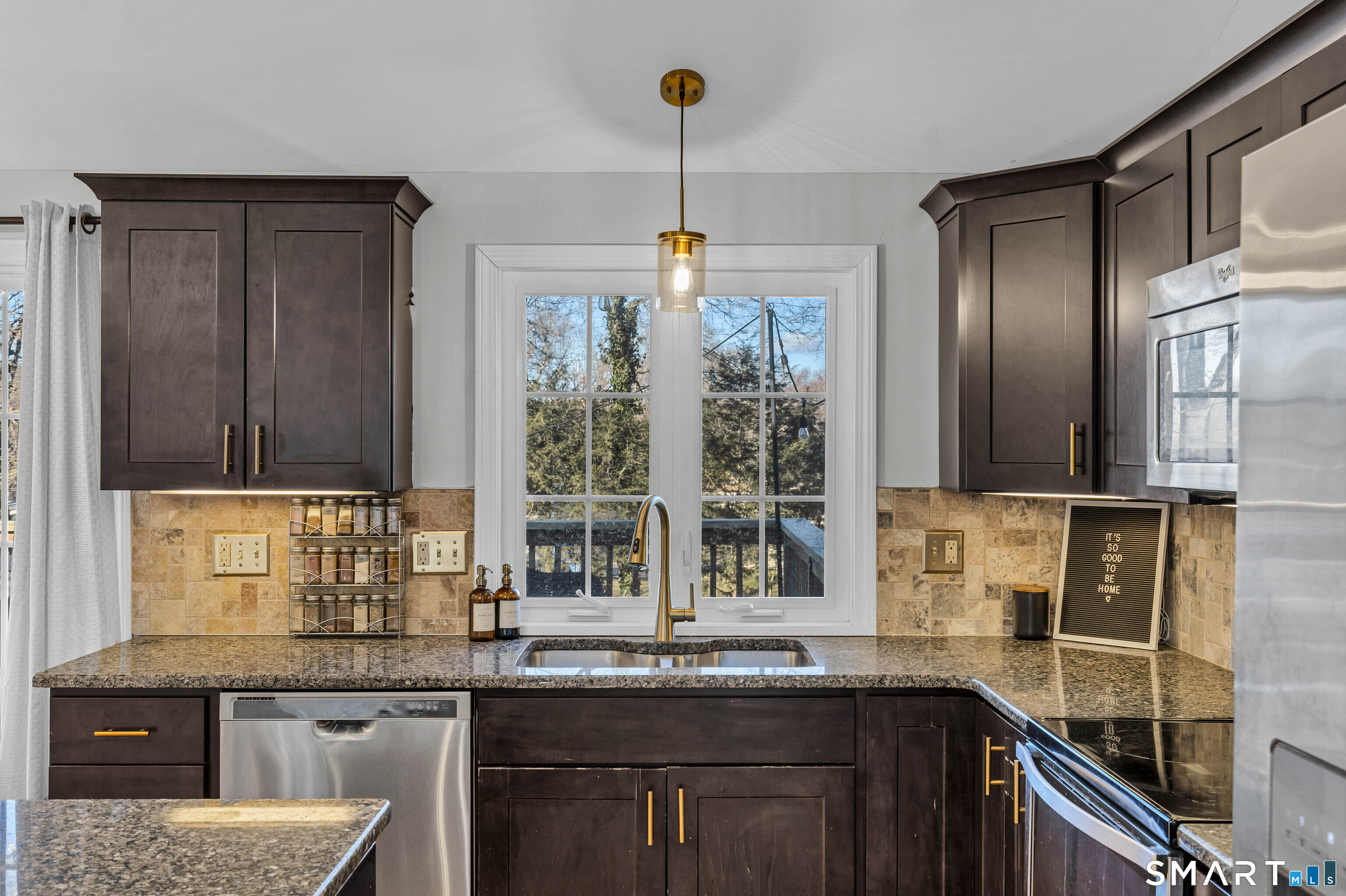 15 Country Club Drive Ledyard CT 06339