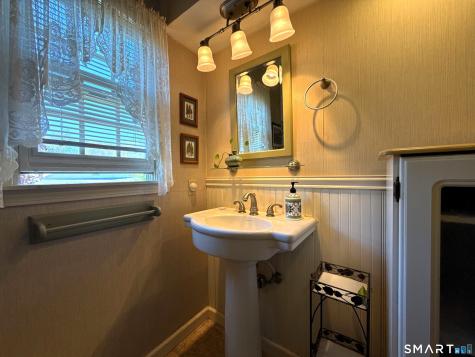 15 Grove Street Deep River CT 06417