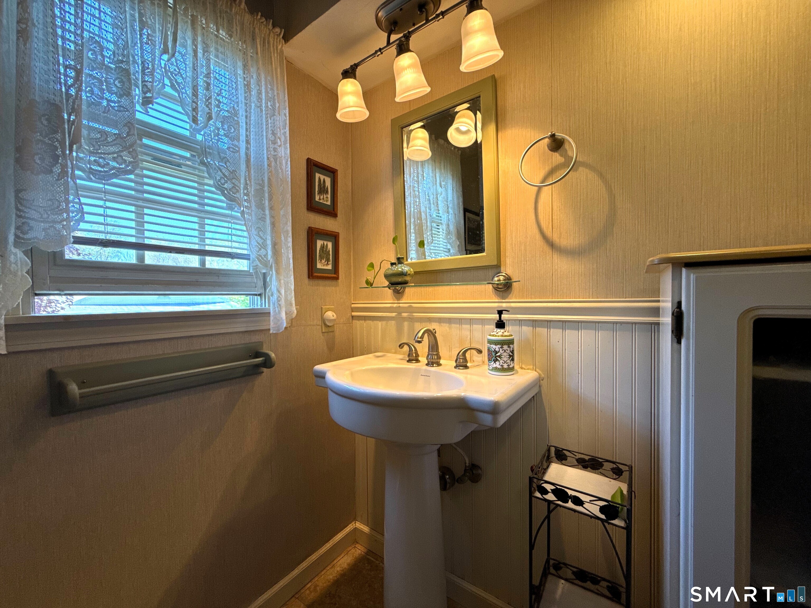 15 Grove Street Deep River CT 06417