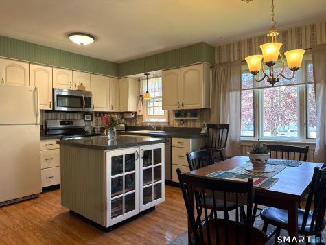 15 Grove Street Deep River CT 06417