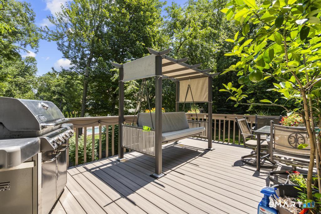 2 Brickham Way Burlington CT 06013