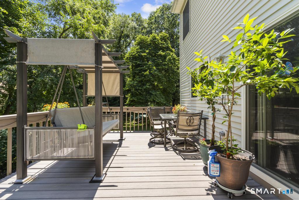 2 Brickham Way Burlington CT 06013
