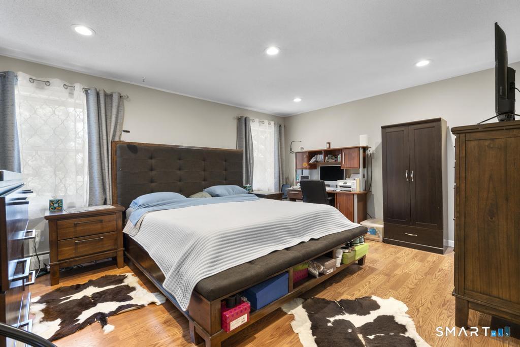 2 Brickham Way Burlington CT 06013