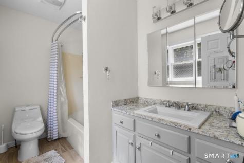 2 Brickham Way Burlington CT 06013