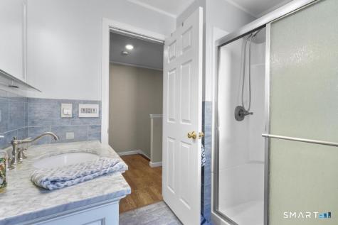 2 Brickham Way Burlington CT 06013