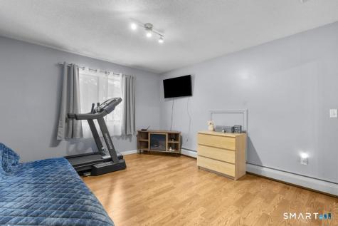 2 Brickham Way Burlington CT 06013