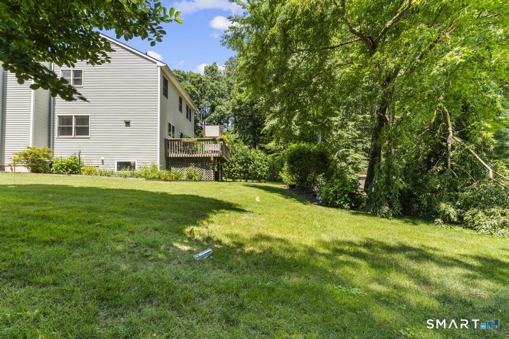2 Brickham Way Burlington CT 06013