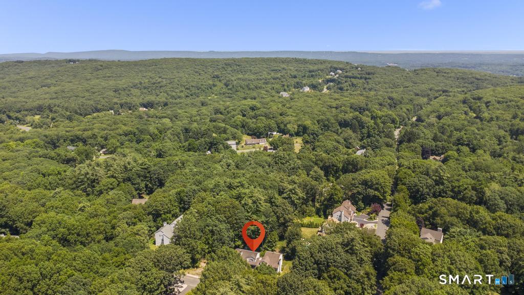 2 Brickham Way Burlington CT 06013