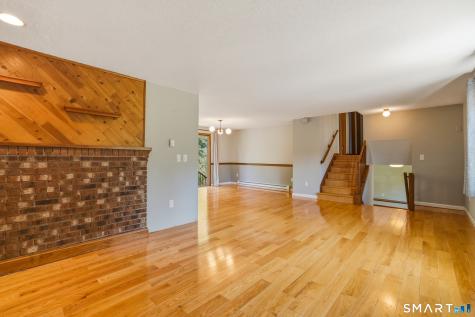 82 Lake Garda Drive Farmington CT 06085