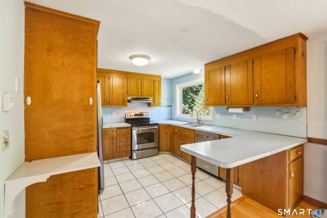 82 Lake Garda Drive Farmington CT 06085