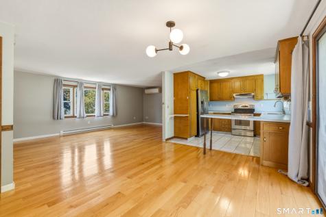 82 Lake Garda Drive Farmington CT 06085