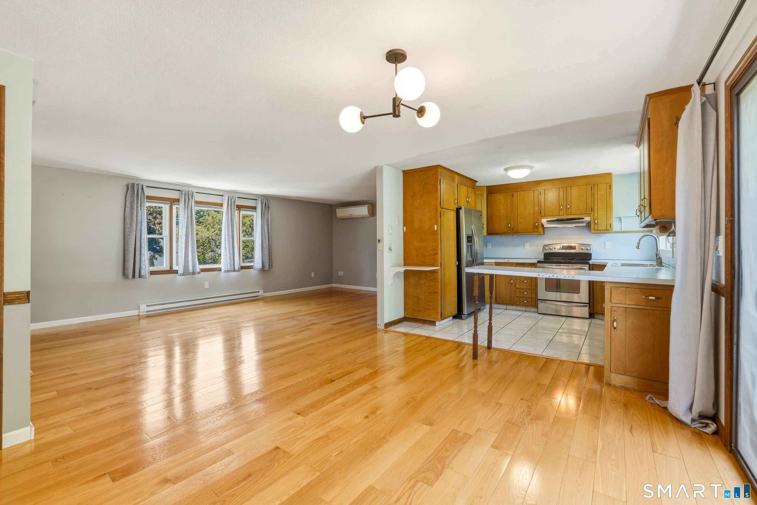 82 Lake Garda Drive Farmington CT 06085