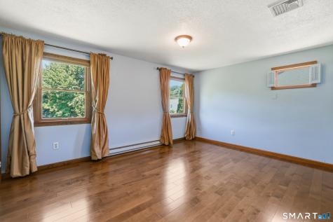82 Lake Garda Drive Farmington CT 06085